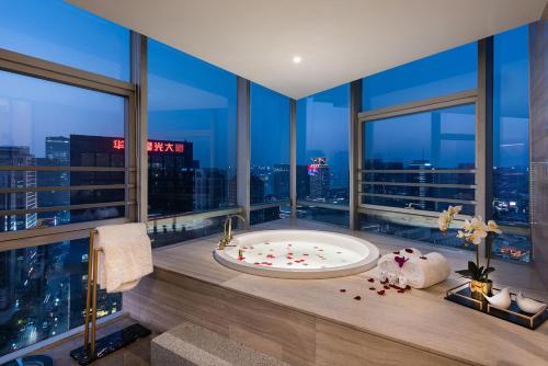 Masažna kad, New Century Hotel Qianchao Hangzhou in okrožje Bin Jiang