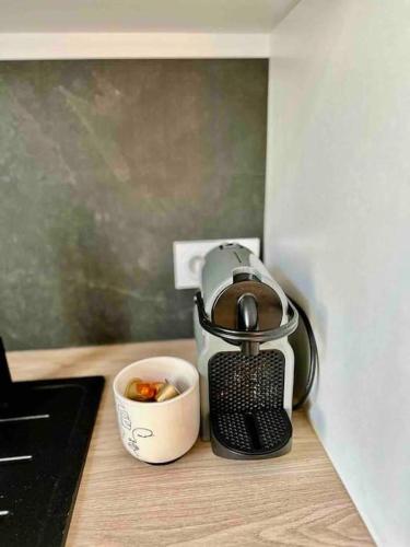 Studio moderne/rue Encombe Vineuse- DABNB near Palais des Sports de Beaublanc