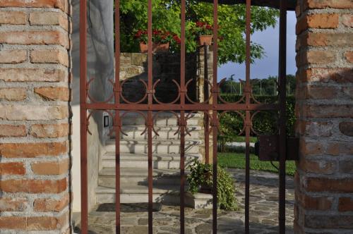 La Casa Griunit - Tap to explore photos