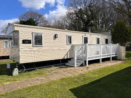 Sussex by the sea holiday home