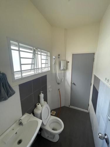 Setia 9 Austin Near LongSing YiJia HeLiXuan New Cathay Restaurant Setia 9 Austin Near LongSing YiJia HeLiXuan New Cathay Restaurant