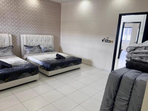 Setia 9 Austin Near LongSing YiJia HeLiXuan New Cathay Restaurant Setia 9 Austin Near LongSing YiJia HeLiXuan New Cathay Restaurant