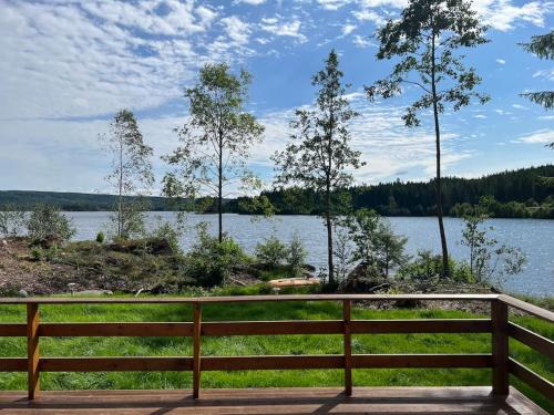 Water front scandinavian Forest View with no neighbors in Mengkroken