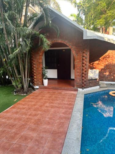 BRICK CASTLE, Chennai (foto 3)