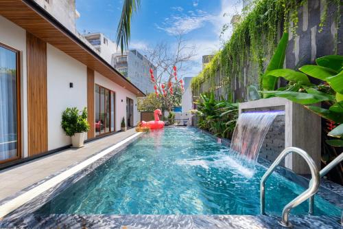 Villa Không Lầu 5 Phòng Ngủ - Phan Chu Trinh
