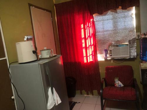 JOHNFONZ BUILDING Romantic Room, Manila (photo 9)