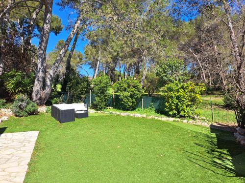 Maisonnette au milieu des pins - Apartment - Mougins