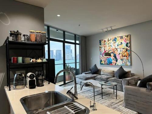 Lux Executive Residence at City Garden by CIRCADIAN