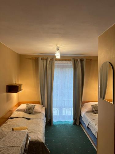Galant Hotel - image 3