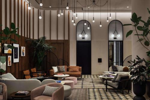 Lobby, Motto by Hilton New York City Times Square in New York (NY)