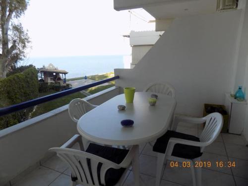 Sykia Seafront Maisonette near beach and mountain