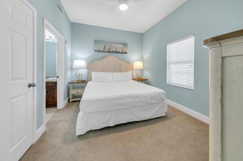 Laketown Wharf 2017 by RealJoy Vacations - image 7