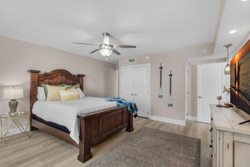 Dolphin Point #602A by RealJoy Vacations - image 13