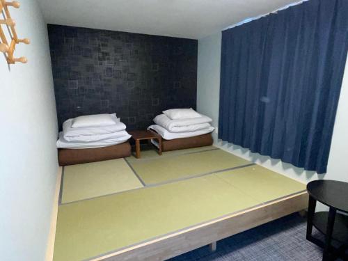 Economy Twin Room