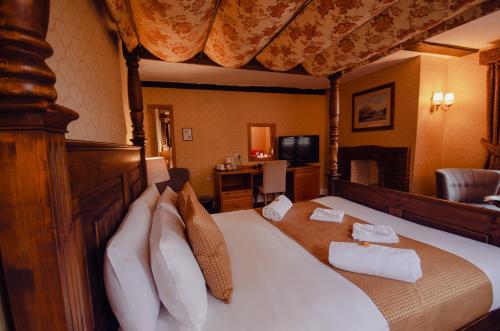Howfield Manor Hotel - main image