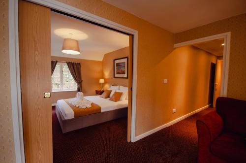 Howfield Manor Hotel - image 5