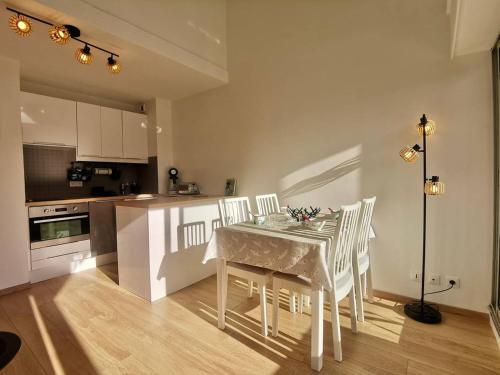 Apartment image 9