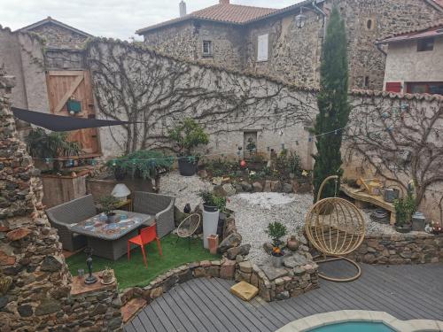 Garden, LA FEE VIVIANE in Villerest