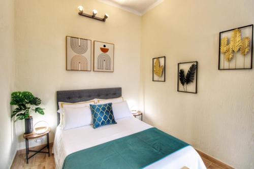 Lovely 2 Bedroom apartment by YourHost, Рим (фото 3)