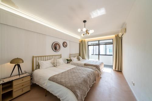 Shanghai Downtown YD B&B - Near Jing'an Temple Subway and Bund