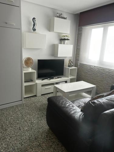  Estudio tipo Loft en el centro de Mugardos in Ares