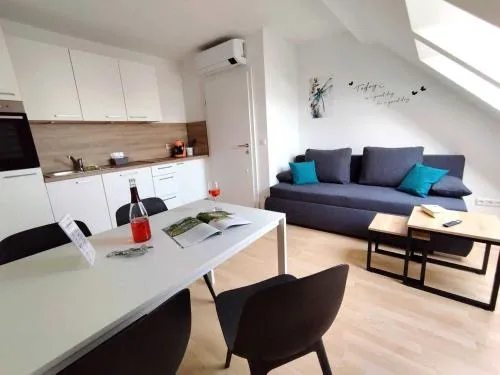 Ferienzimmer Reinisch in Tattendorf in Tattendorf, Österreich