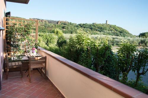 Apartment with Garden View