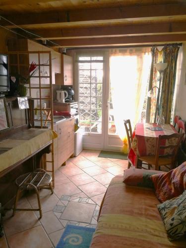 Petit studio atypique et cosy en Provence