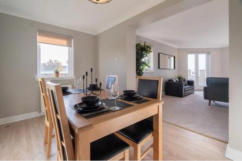 Penthouse at the Bay near Edinburgh in Saint Davids