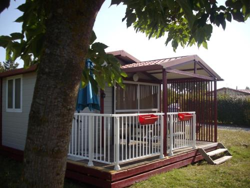 Belles vacances aux chalets - Camping - Casteljaloux