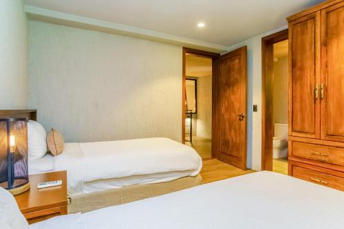 Apartment image 6