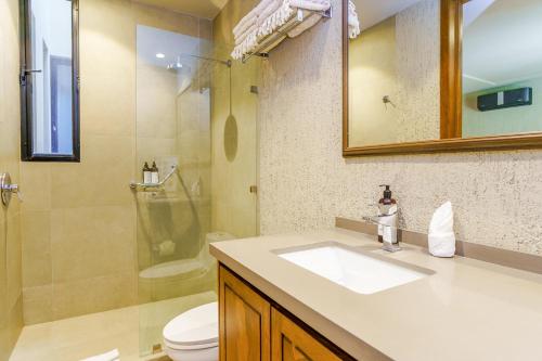 Superior Apartment image 8