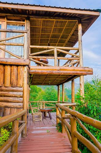Terraza/balcón, Rushaga Gorilla Camp in Kisoro