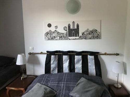 1 double bed, 1 twin bed