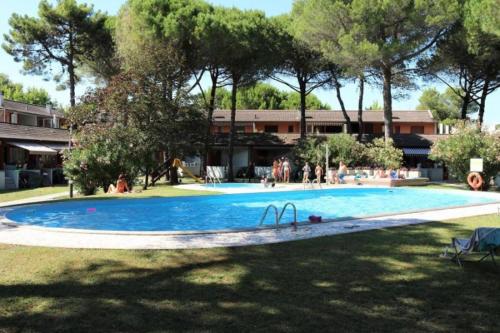  Colorful apartment with patio in Bibione