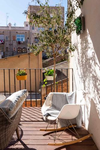Enchanting 2 BR flat with terrace near Plaça Espanya