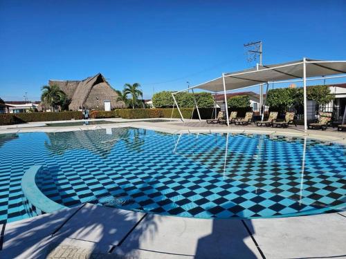 Casa en Girardot, Flandes, Ricaurte, conjunto cerrado.