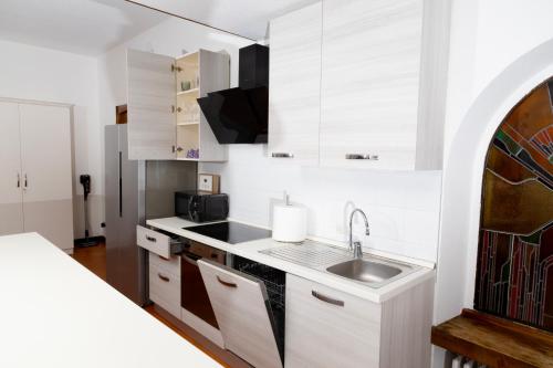 廚房, Verona Relax & Stay ROOMS in 布索倫格