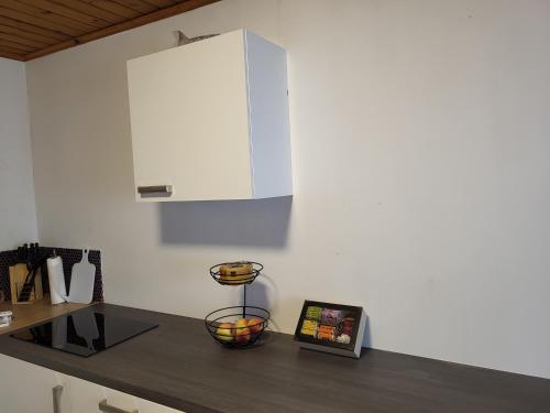 廚房, Komfortable Monteurswohnung in 古特納克爾