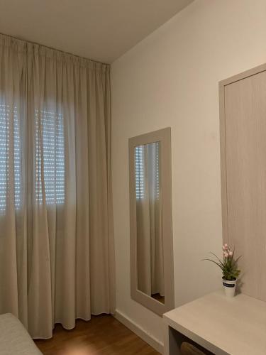 2 twin beds