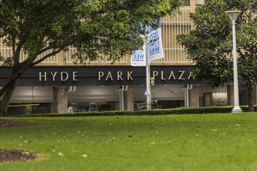 Oaks Sydney Hyde Park Suites - image 8