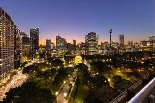 Oaks Sydney Hyde Park Suites - image 10