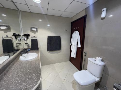 Luxury Hotel Apartments - Ajman Corniche UAE Luxury Hotel Apartments - Ajman Corniche UAE