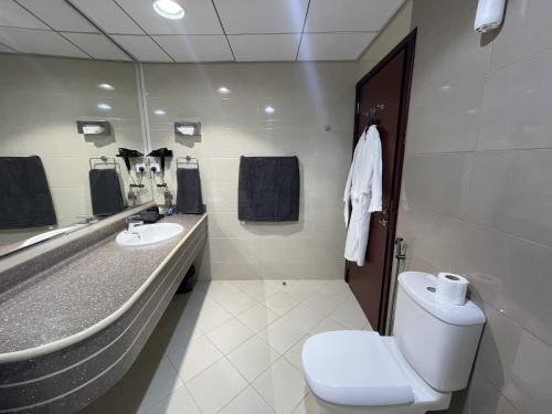 Luxury Hotel Apartments - Ajman Corniche UAE Luxury Hotel Apartments - Ajman Corniche UAE