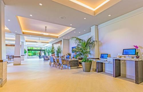 The Whaler By Maui Resort Rentals in Lahaina, USA