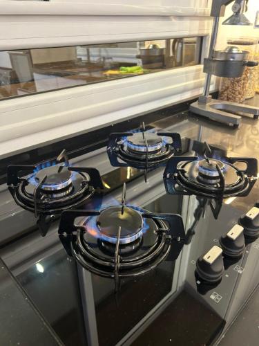 2 bedrooms Smart Home 5m drive to the Sea