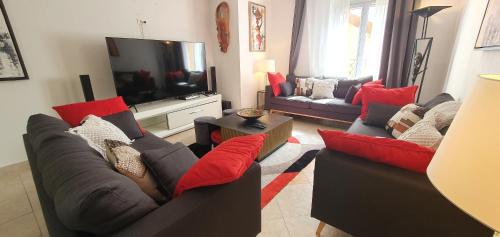 COQUELICOT - Spacieuse maison - 4 chambres - Parking & Wifi Gratuit