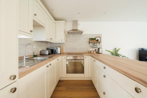บริการและสิ่งอำนวยความสะดวก, Cosy Cotswolds Getaway - Stow-on-the-Wold - Eagle Cottage in สโตว์-ออน-เดอะ-โวลด์