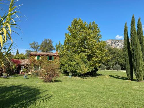 La petite maison de la ferme rose