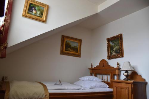 1 twin bed